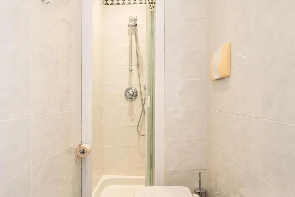 Apartment Fantastic Two Bedroom Zara 5Th Fl- Mirable Pm Milan Italy