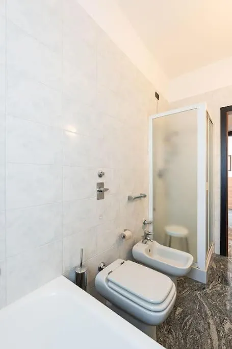 Fantastic Two Bedroom Zara 5Th Fl- Mirable Pm Milan